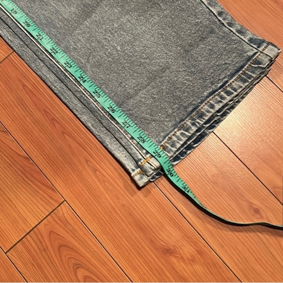 We Wore What High Rise  Dad Jean       W/Chain Belt Stretch Denim. - Picture 7 of 10